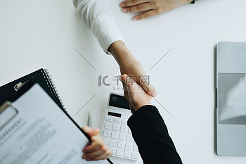 合同签约与商务洽谈